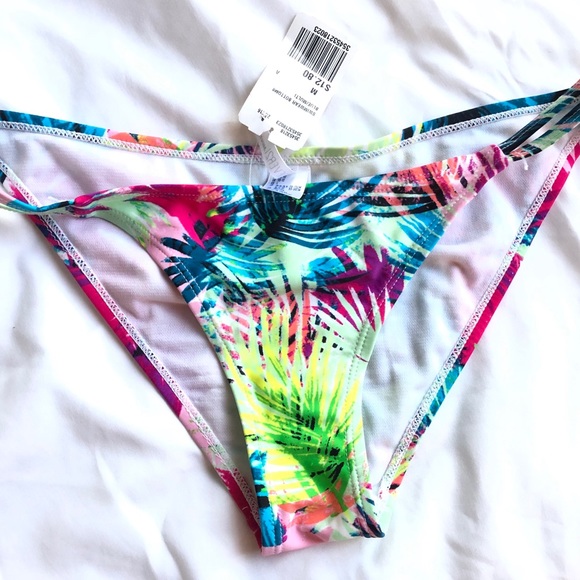 Bikini bottom - Picture 1 of 2